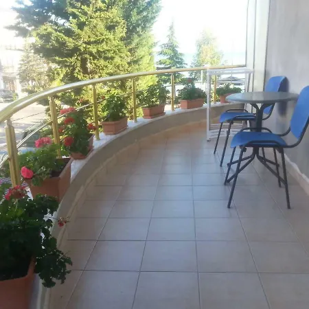 Saint Marena * Tushemisht